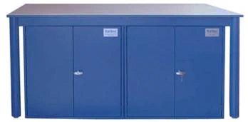 Due armadi chiusi affiancati sotto banco per contenimento di 12 pannelli didattici per impianti elettrici civili e industriali