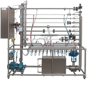 Impianto pilota per lo studio delle perdite di carico con circuito idraulico, pompa, flussimetro e regolatore PID per esercitazioni di meccanica dei fluidi.